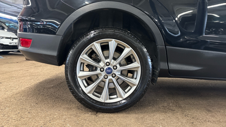 Ford Kuga 1.5 TDCi Titanium Edition 5dr 2WD Diesel Estate